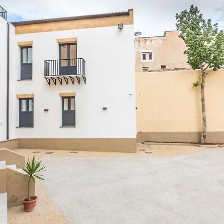 Camplus Palermo Normanni - Casa Per Ferie المظهر الخارجي الصورة